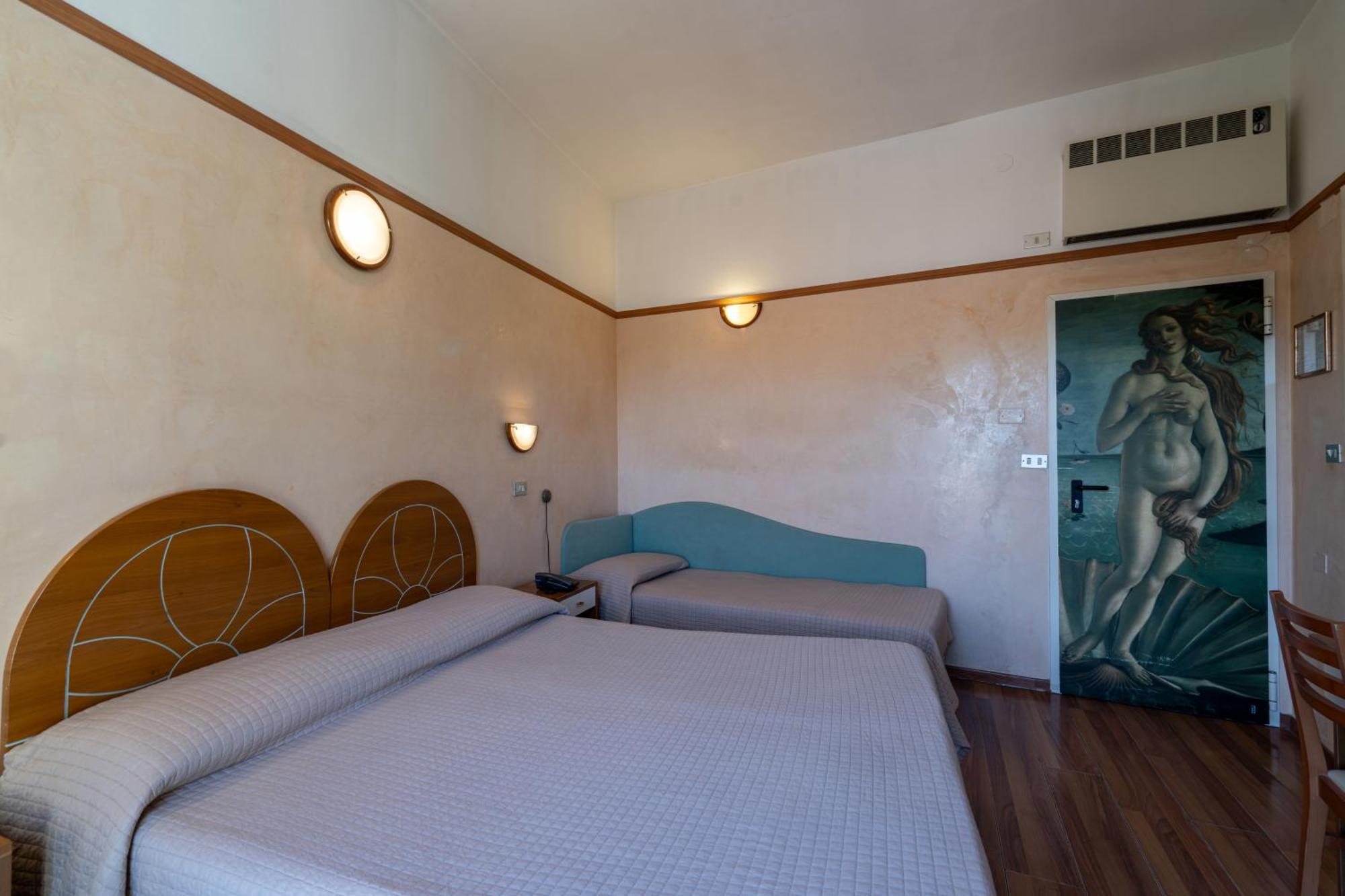 Hotel Britannia Rimini Marina Centro Dış mekan fotoğraf