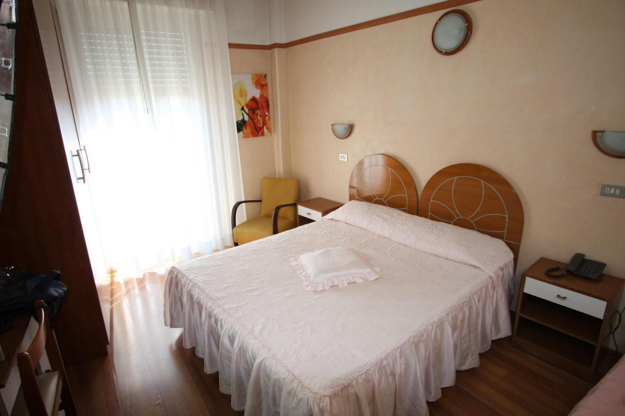 Hotel Britannia Rimini Marina Centro Oda fotoğraf