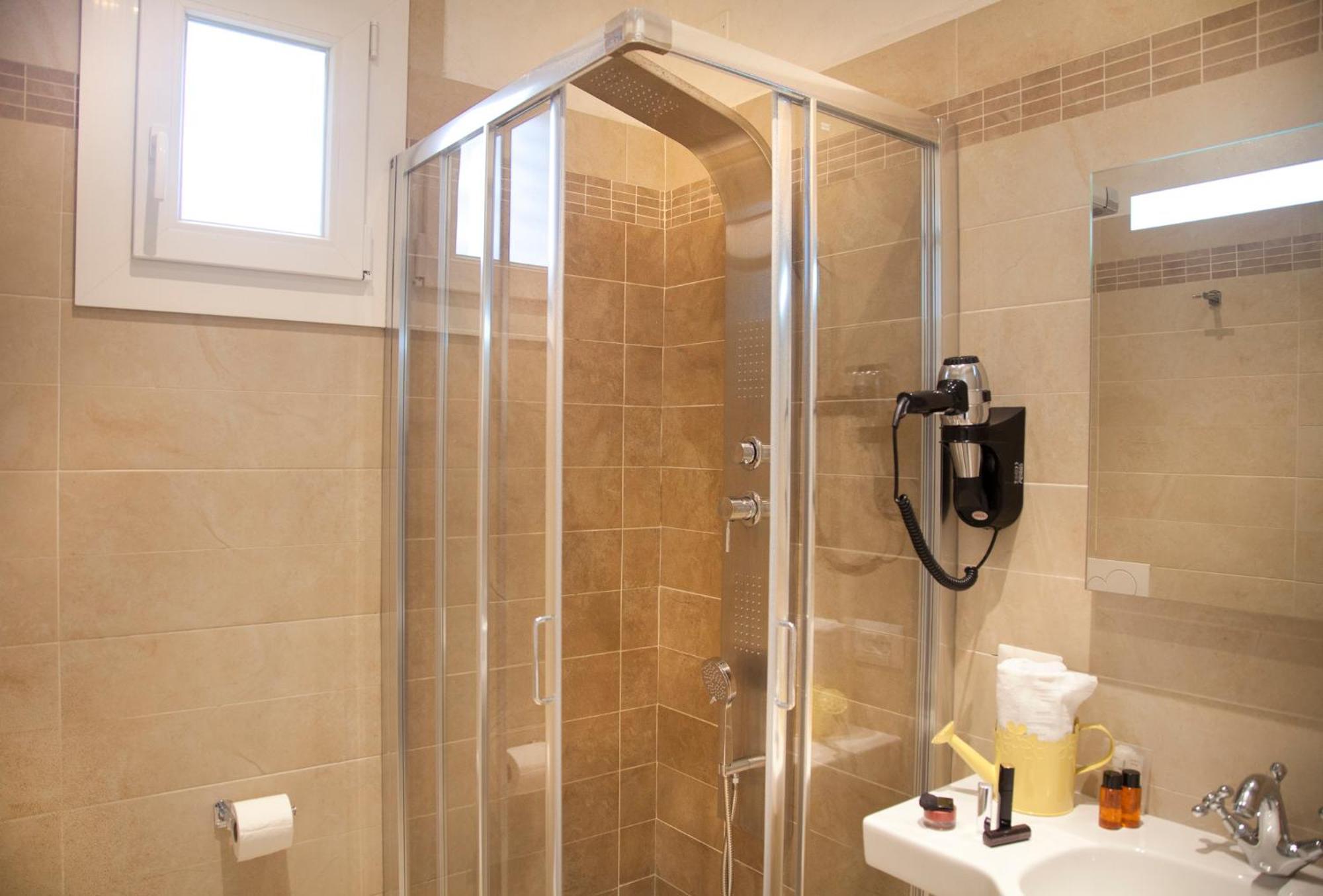Hotel Britannia Rimini Marina Centro Dış mekan fotoğraf