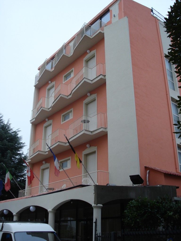Hotel Britannia Rimini Marina Centro Dış mekan fotoğraf
