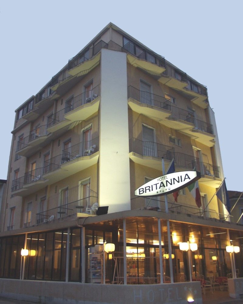 Hotel Britannia Rimini Marina Centro Dış mekan fotoğraf
