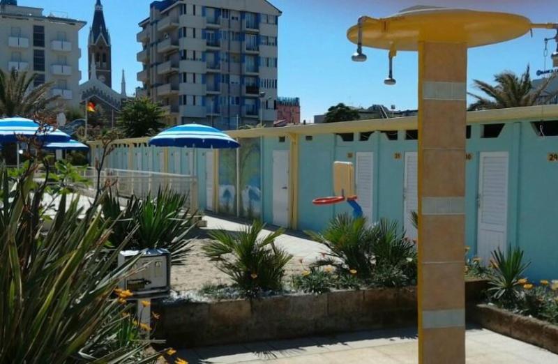 Hotel Britannia Rimini Marina Centro Dış mekan fotoğraf
