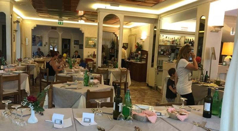 Hotel Britannia Rimini Marina Centro Dış mekan fotoğraf